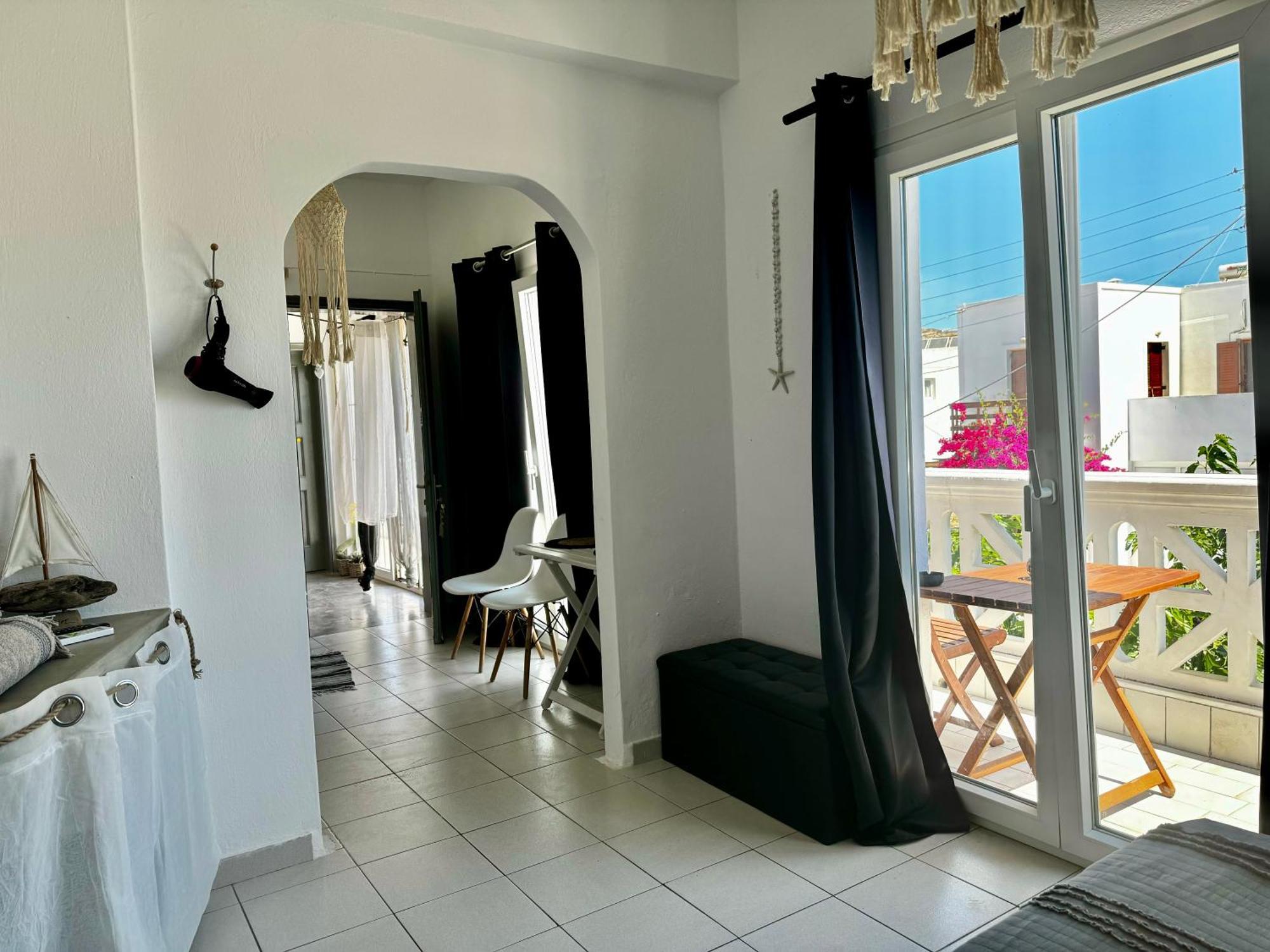 Eris Studios Adamantas  Ngoại thất bức ảnh