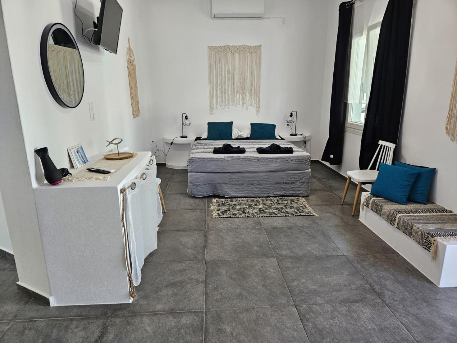 Eris Studios Adamantas  Ngoại thất bức ảnh