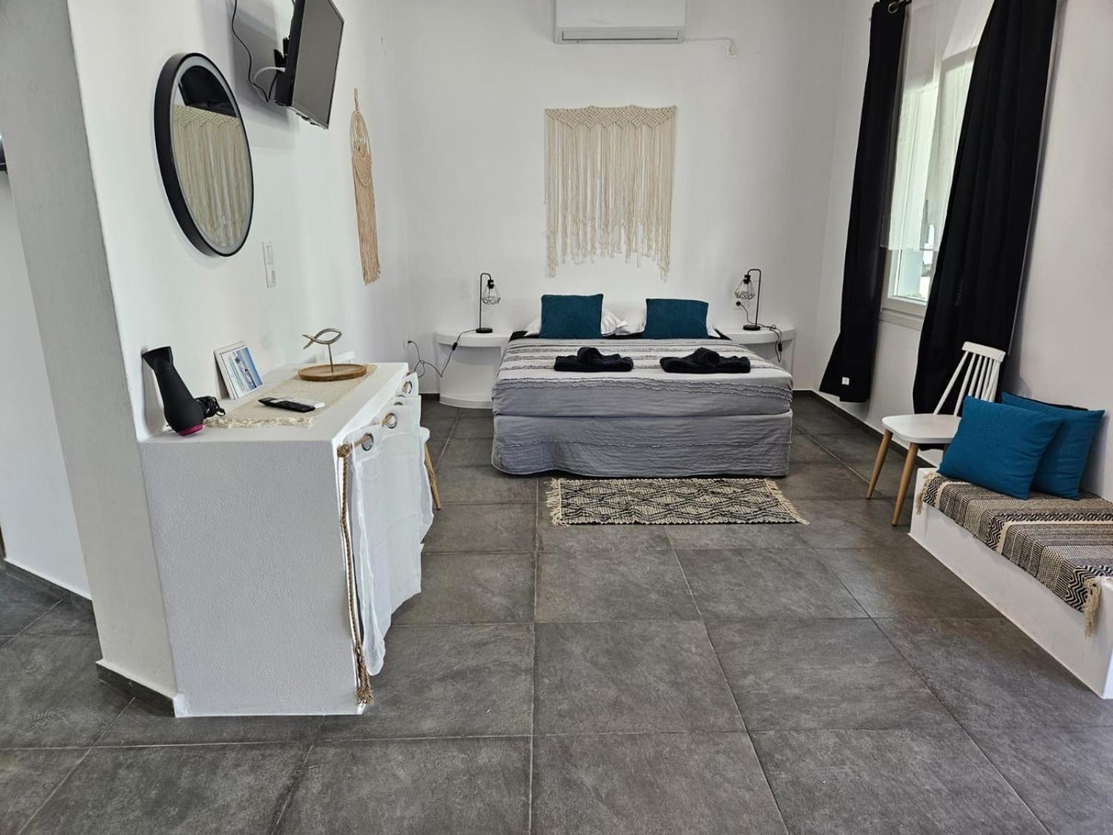 Eris Studios Adamantas  Ngoại thất bức ảnh