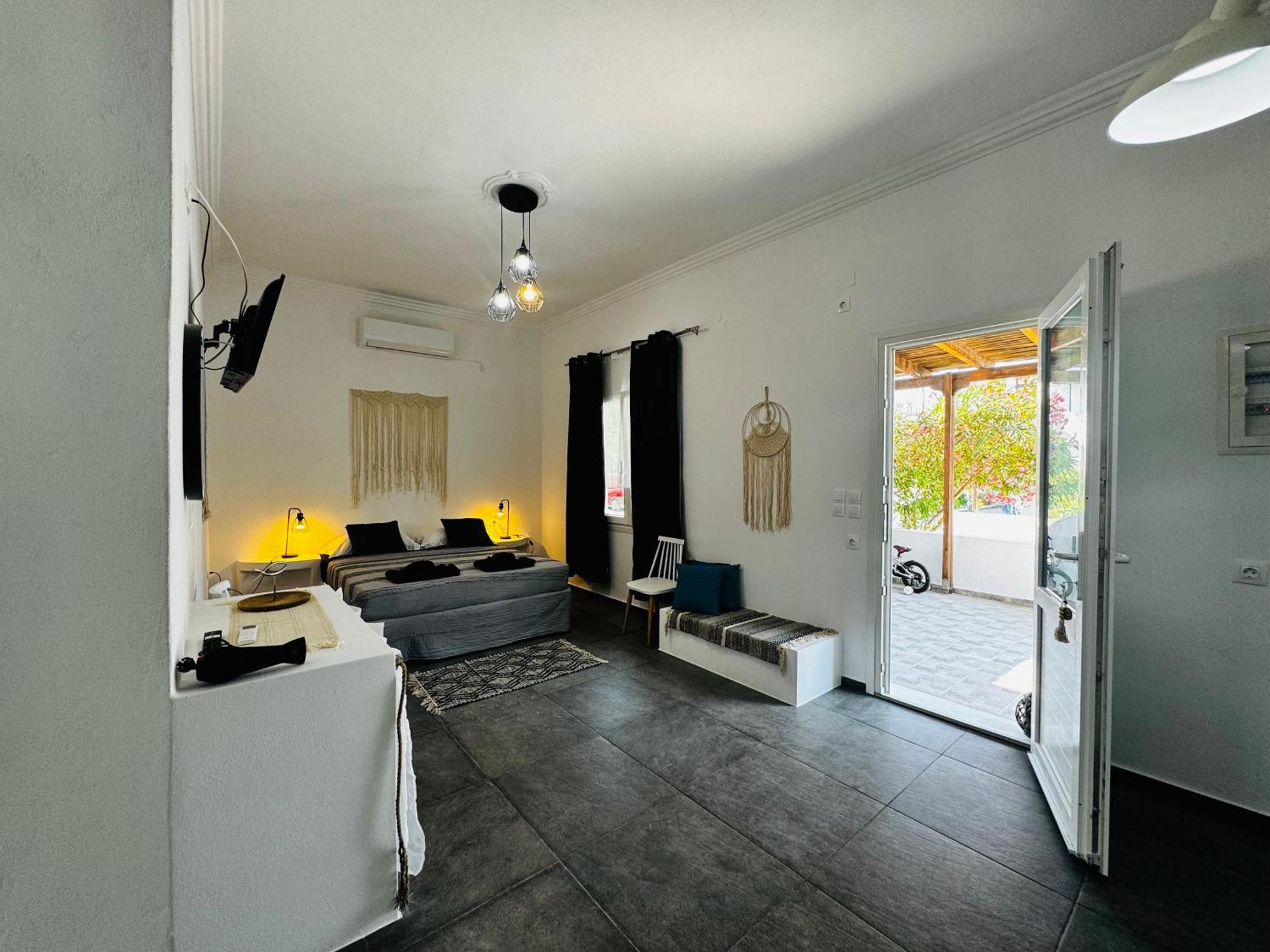 Eris Studios Adamantas  Ngoại thất bức ảnh